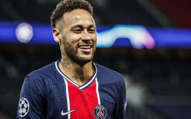 Tìm hiểu cầu thủ Neymar qua sự nghiệp và các câu lạc bộ đã thi đấu